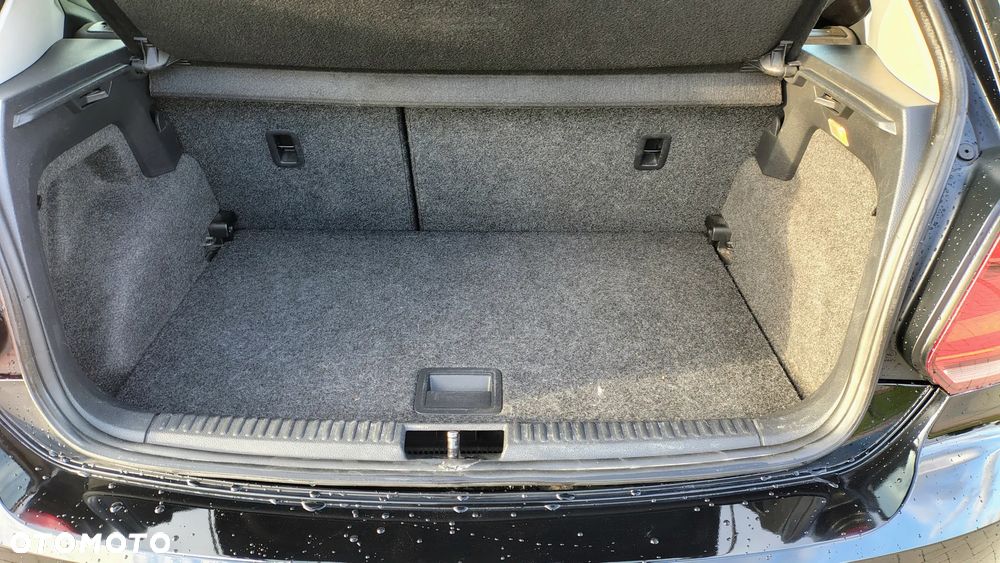 Volkswagen Polo - 13