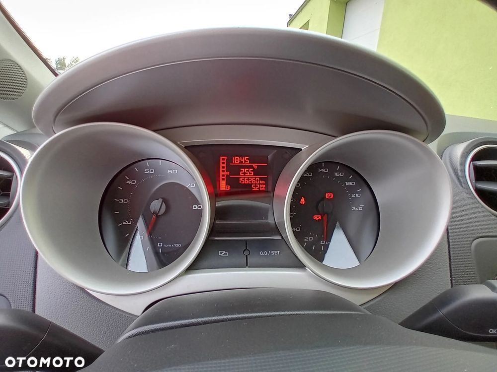 Seat Ibiza 1.4 16V Reference - 27