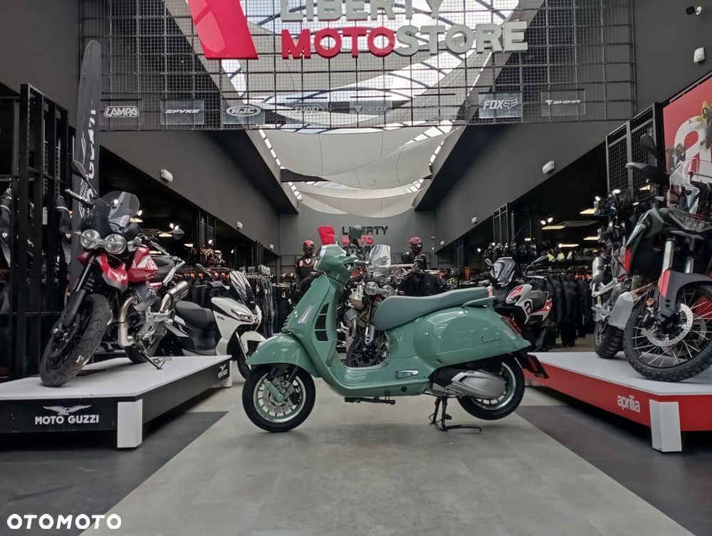 Vespa GTS - 4