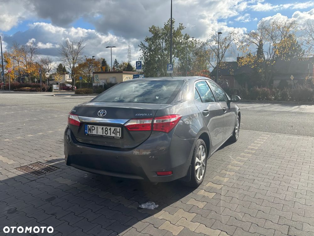 Toyota Corolla 1.6 Active - 3