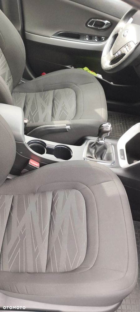 Kia Ceed 1.6 CRDi L - 18