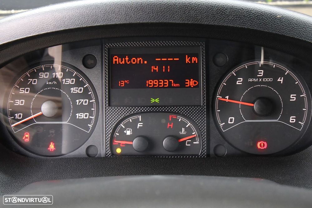 Peugeot Boxer 2.0 BlueHDi 330 L2H1 Pro - 24