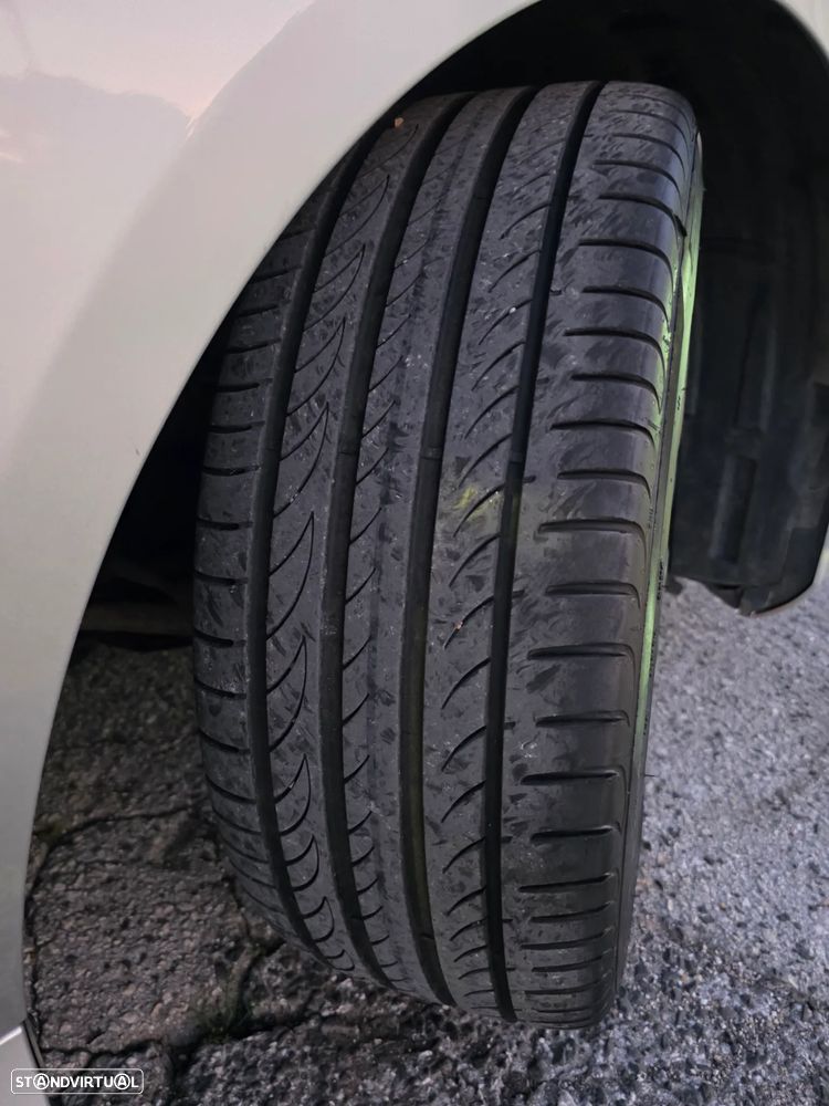 Mercedes-Benz A 180 AMG Line - 27