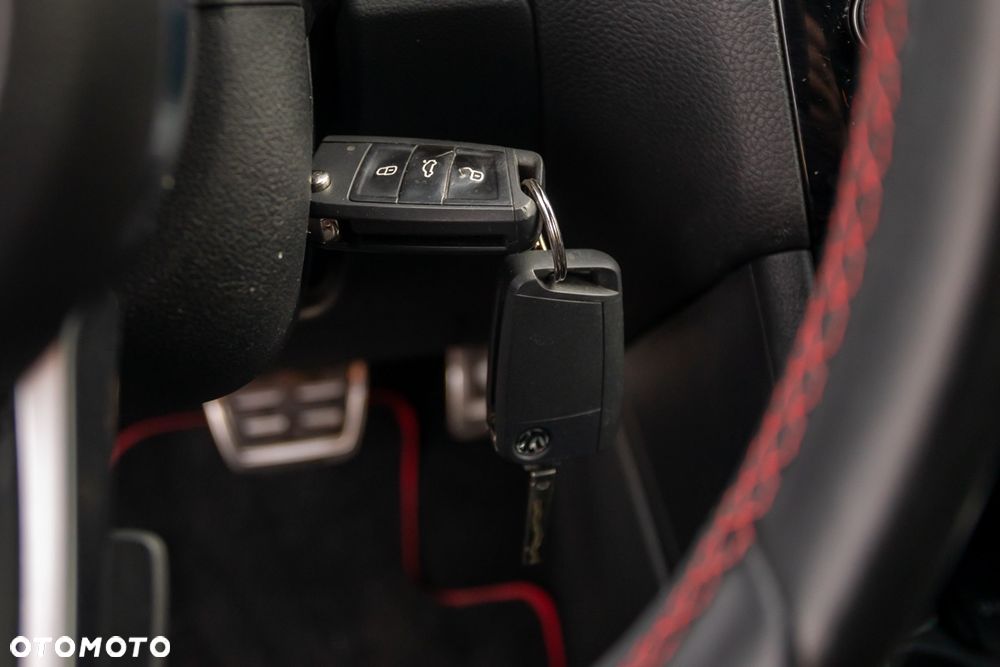 Volkswagen Polo 1.8 TSI BMT GTI DSG - 28