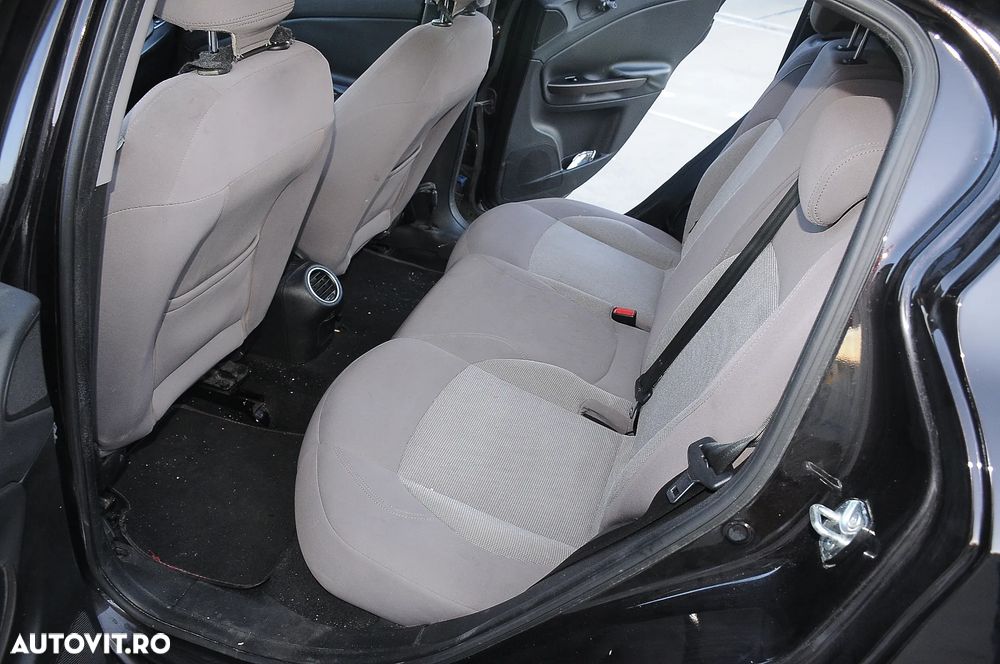 Alfa Romeo Giulietta 1.6 JTDM 16V - 8