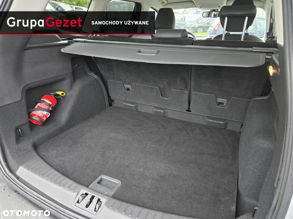 Ford Kuga - 35