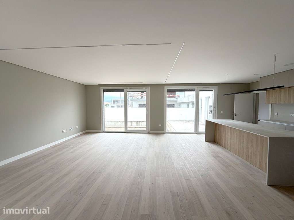Moradia Térrea T3 a venda com 2 suites, Piscina em Urbanização - Grande imagem: 5/22