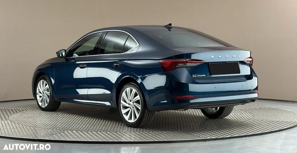 Skoda Octavia 2.0 TDI DSG Style - 3