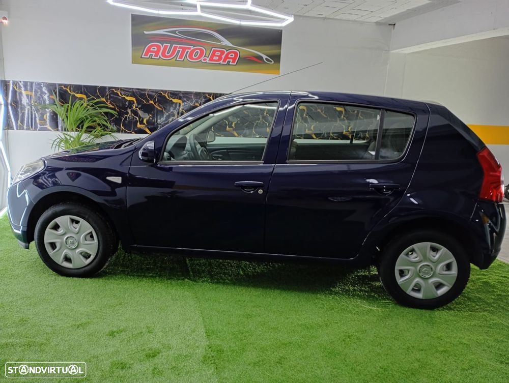 Dacia Sandero 1.2 16V SL 10 Anos Bi-Fuel - 23
