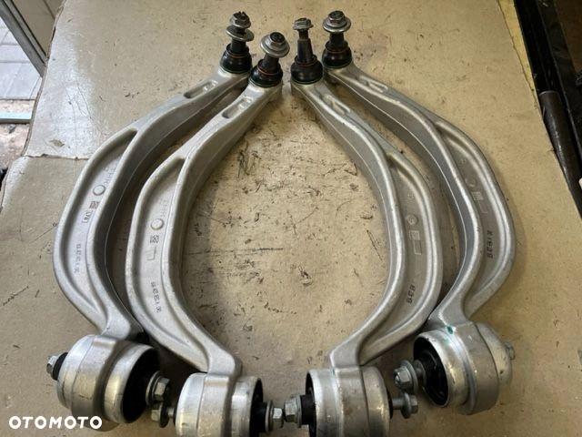 Audi Q5 80A 80A407693 80A407694 wahacz ORYG NOWY GWARANCJA! - 2