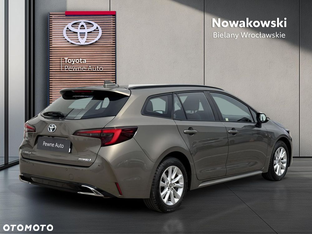 Toyota Corolla 1.8 Hybrid Comfort - 29