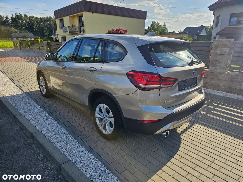 BMW X1 xDrive25e Advantage - 3