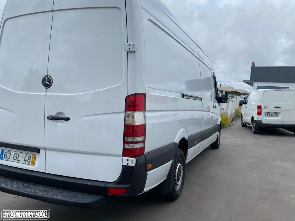 Mercedes-Benz Sprinter - 4