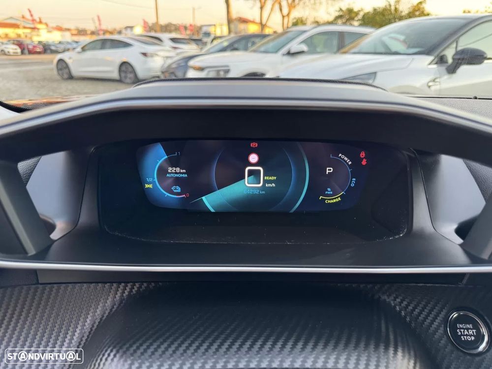 Peugeot e-2008 50 kWh Allure - 36