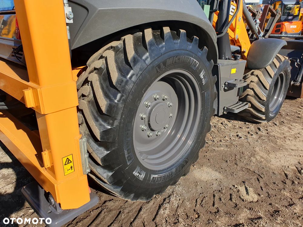 Case 580SV 2023R - 16