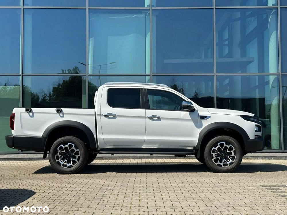 JAC T9 - 9