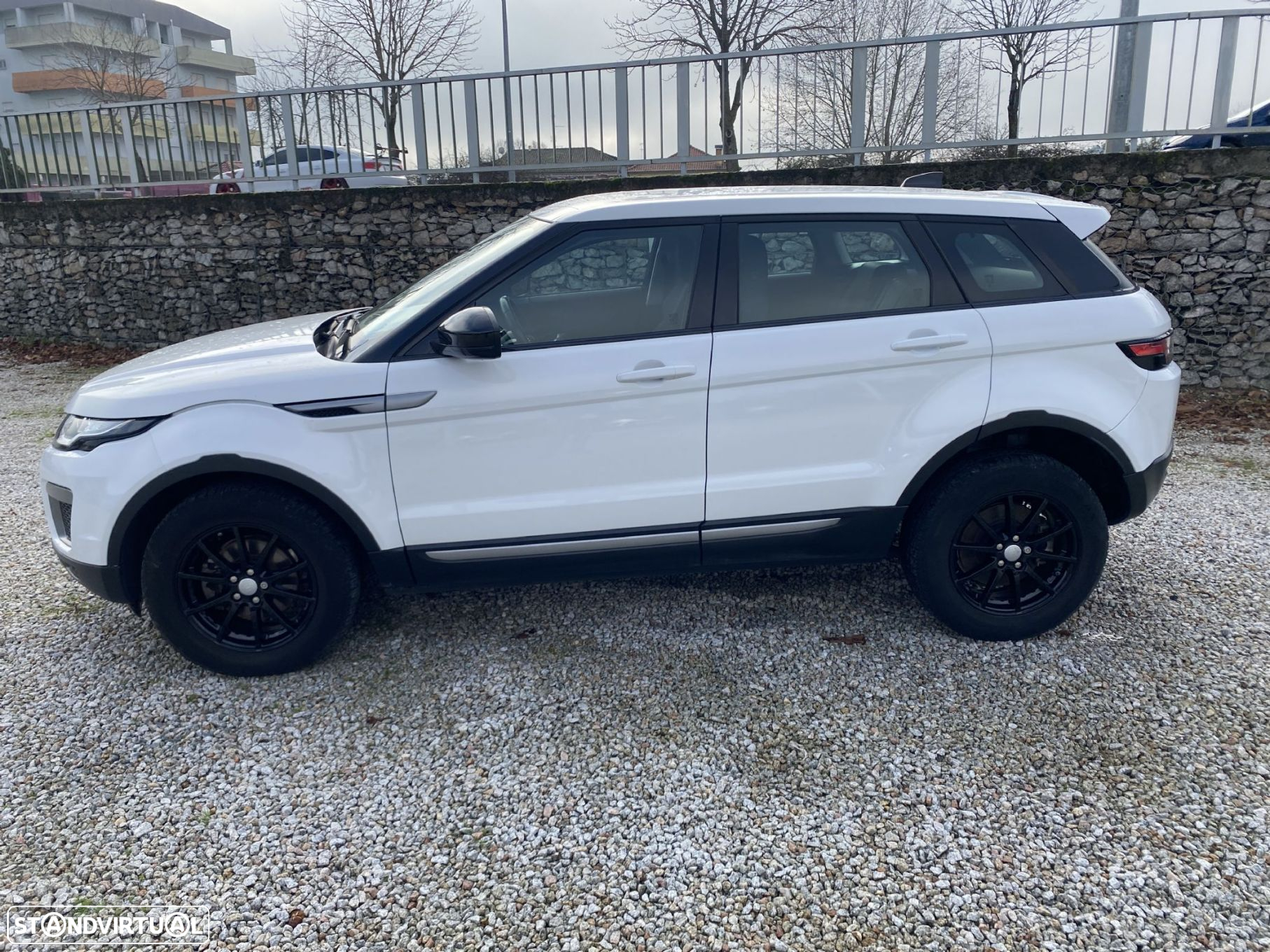 Land Rover Range Rover Evoque 2.0 eD4 SE - 4