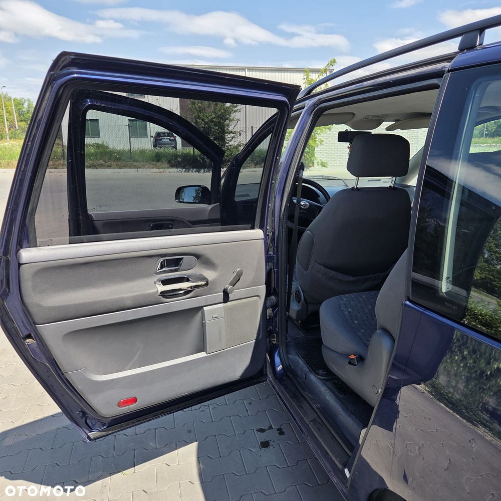 Volkswagen Sharan 1.9 TDI Basis - 10