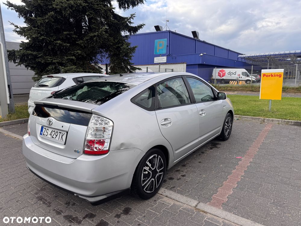 Toyota Prius 1.5 VVT-i Sol - 7