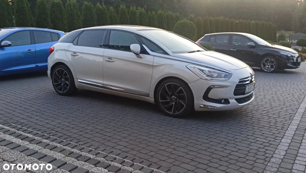 Citroën DS5 2.0 HDi SportChic - 2