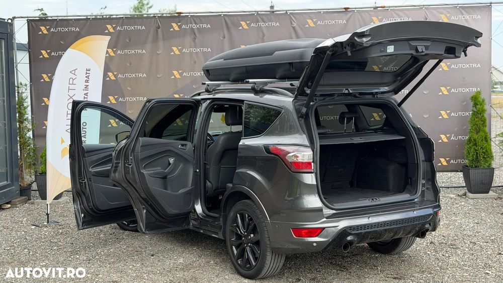 Ford Kuga 1.5 TDCi 2WD ST-Line - 13
