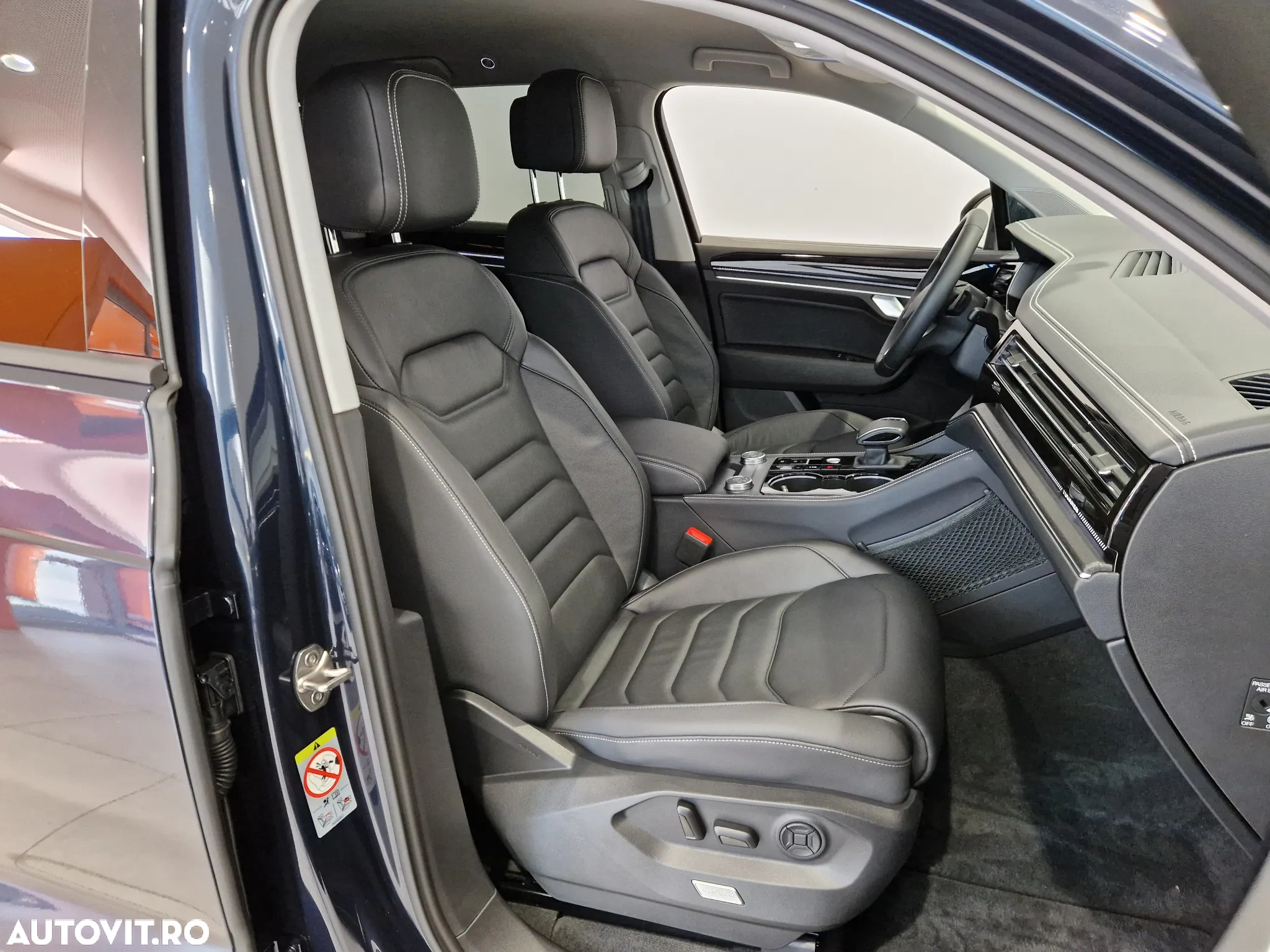 Volkswagen Touareg - 13