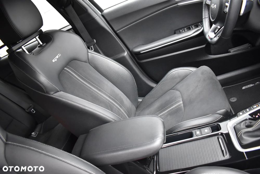 Kia ProCeed 1.5 T-GDI GT Line DCT - 17