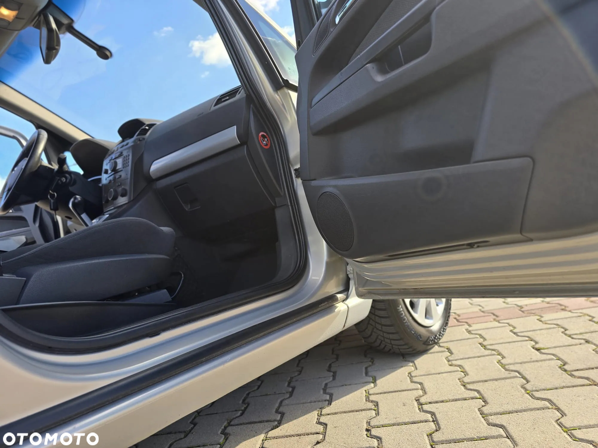 Opel Zafira 1.8 Cosmo Easytronic - 18