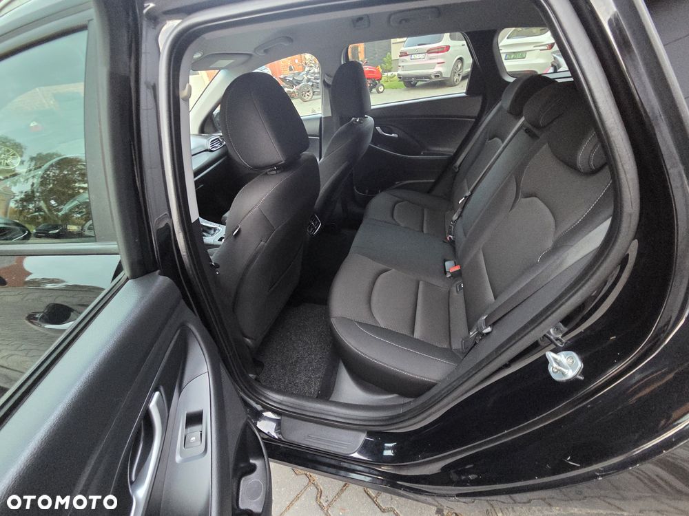 Hyundai i30 - 19