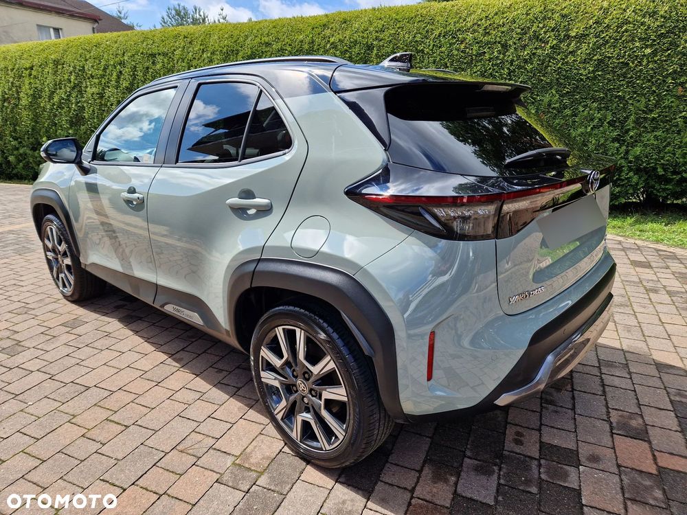 Toyota Yaris Cross Hybrid 1.5 Premiere Edition - 2