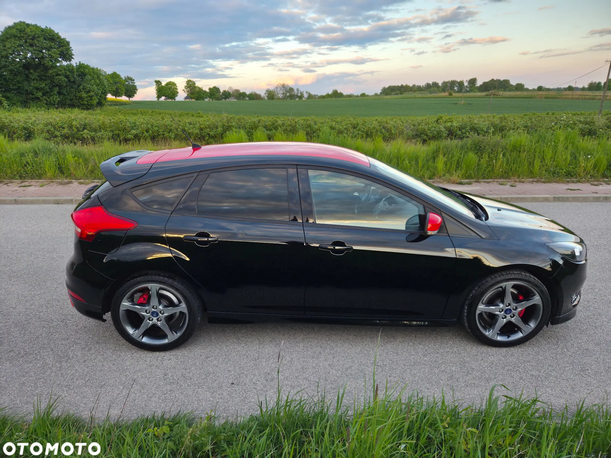 Ford Focus 1.0 EcoBoost ST-Line Red ASS - 4