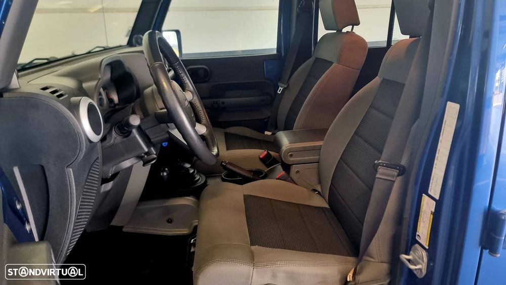 Jeep Wrangler Unlimited 2.8 CRD MTX Sahara - 12