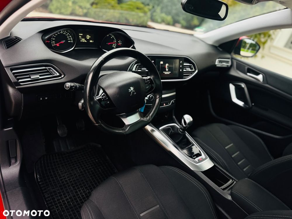 Peugeot 308 2014 photo 5