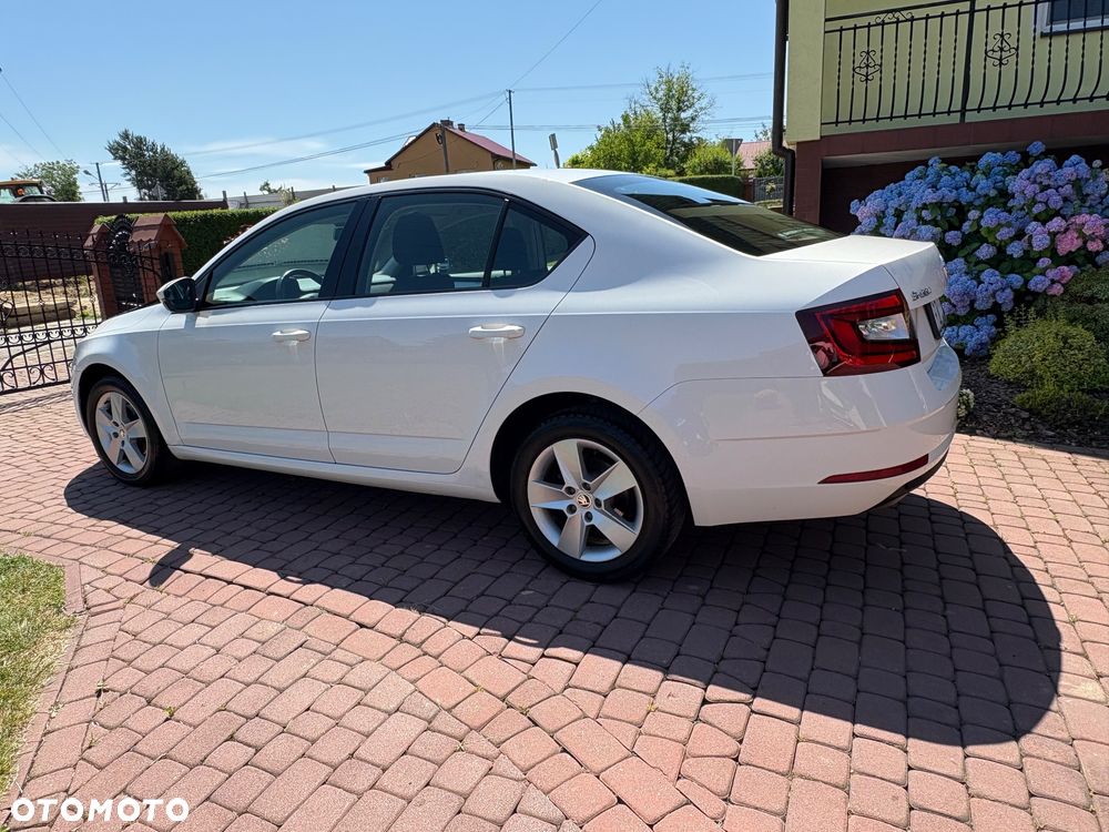 Skoda Octavia 1.6 TDI SCR Ambition - 6
