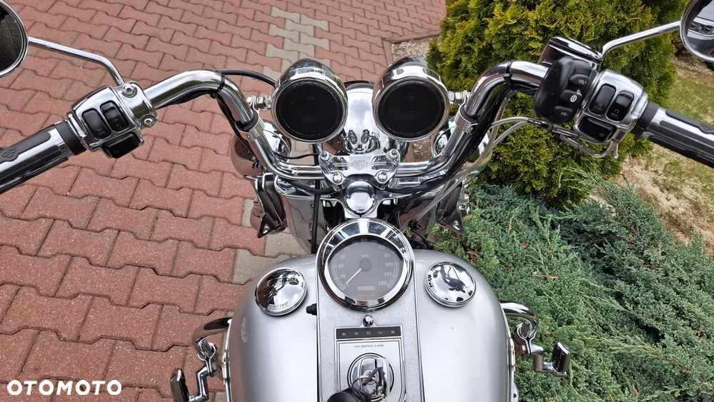 Harley-Davidson Softail Heritage Classic - 21