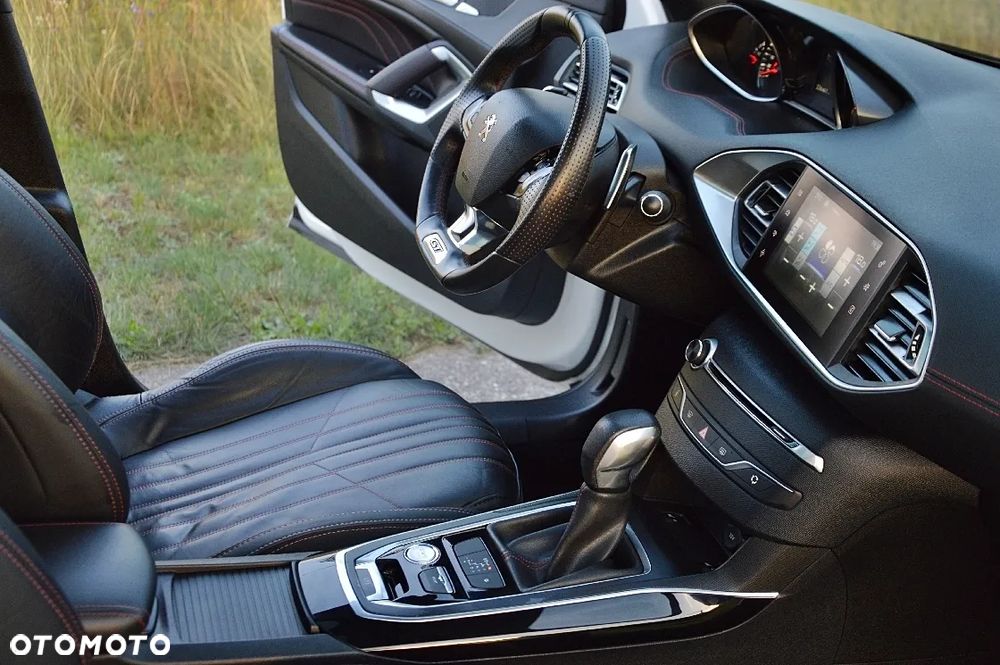 Peugeot 308 - 18