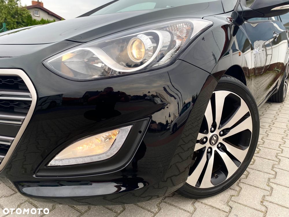 Hyundai i30 - 24