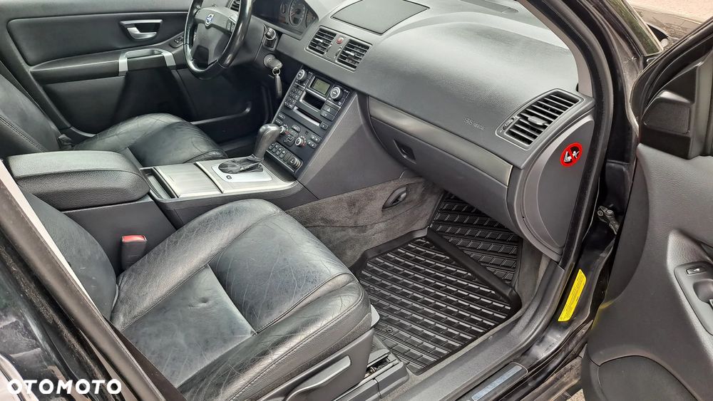Volvo XC 90 - 30