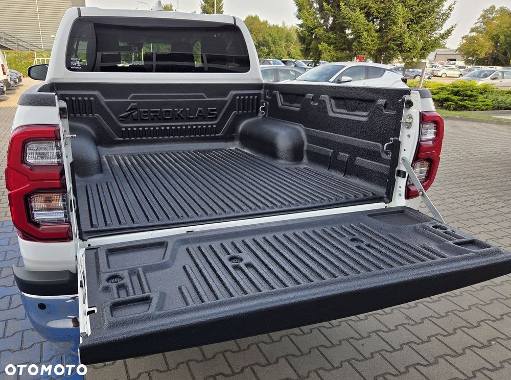 Toyota Hilux 2.8 D-4D Double Cab SR5 4x4 - 19