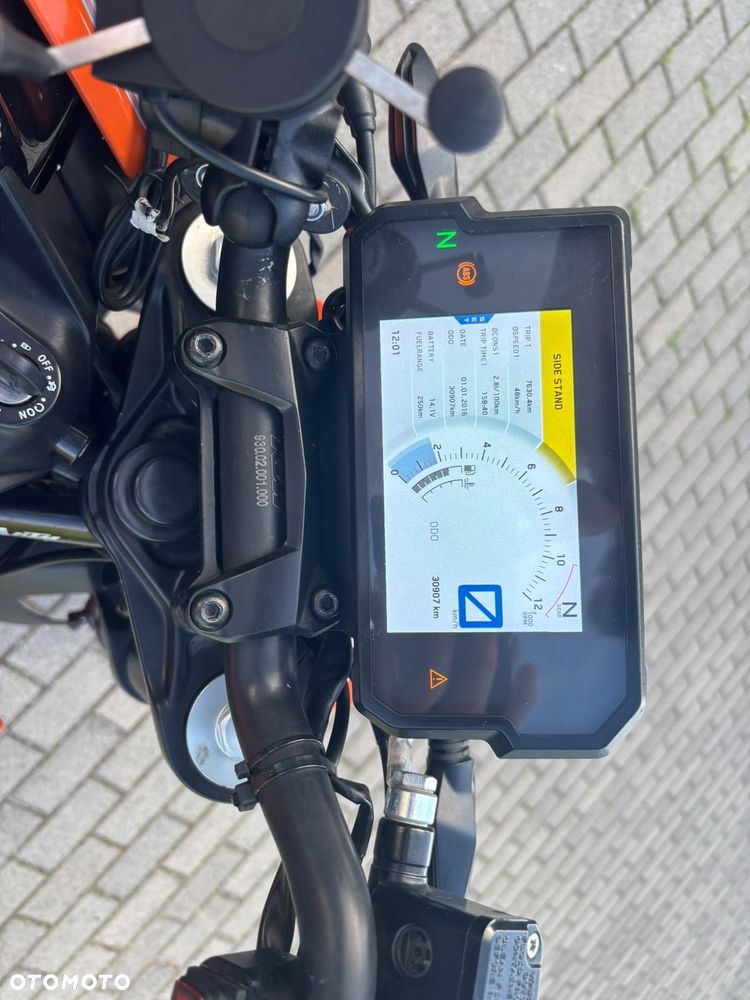 KTM Duke 125 - 12