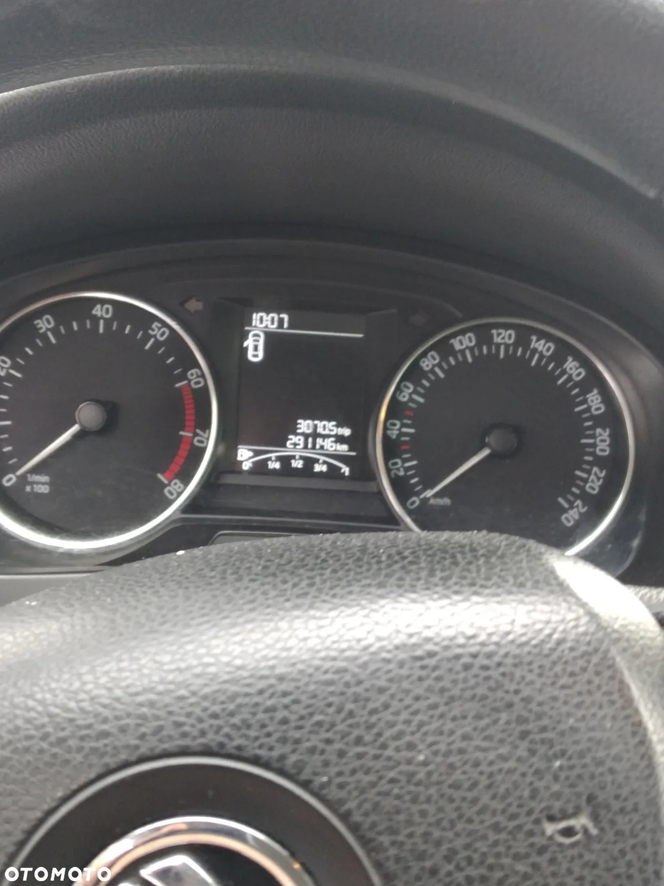 Skoda RAPID 1.2 TSI Active - 7