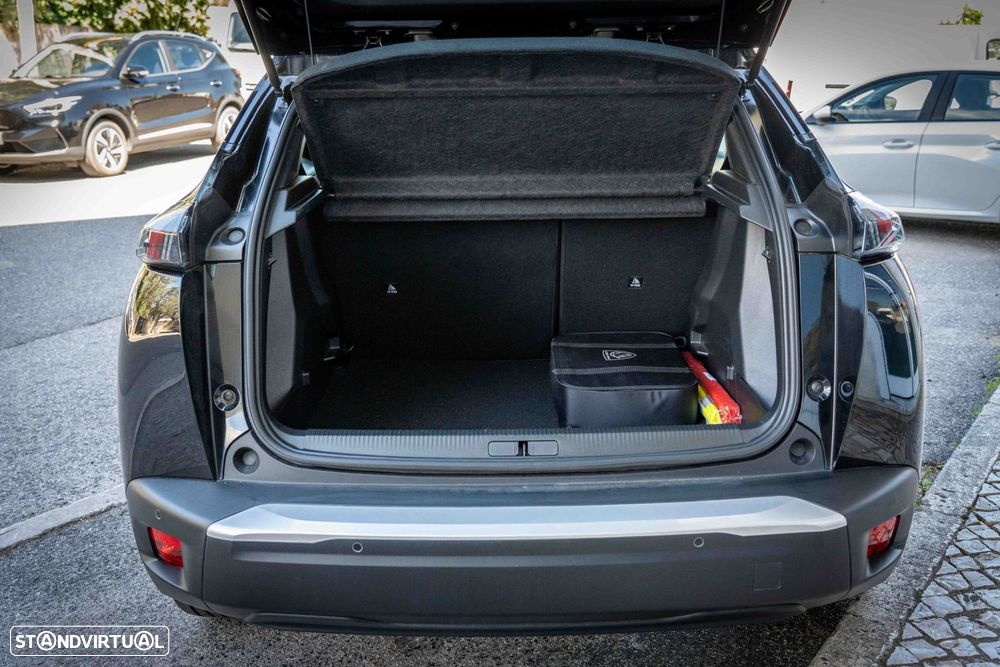Peugeot e-2008 50 kWh Allure - 6