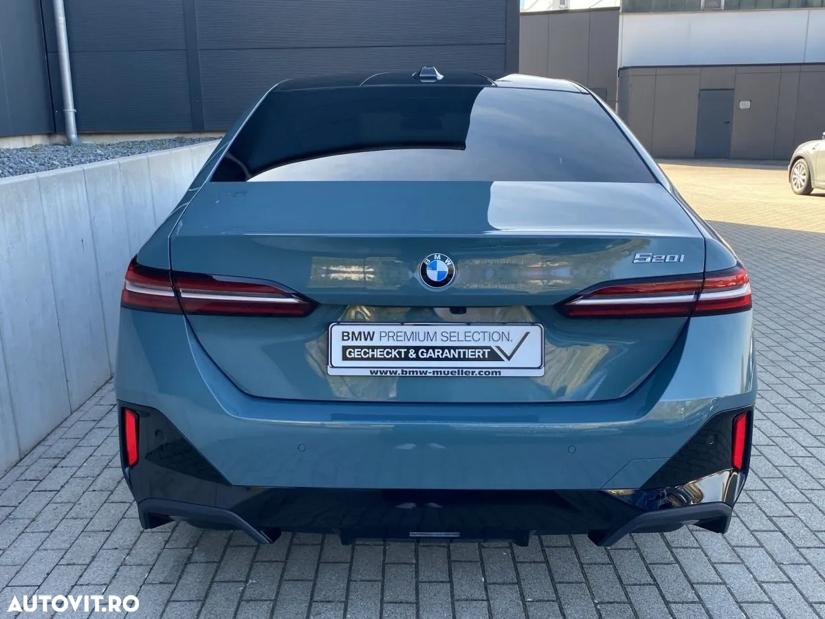 BMW Seria 5 520i AT MHEV - 2
