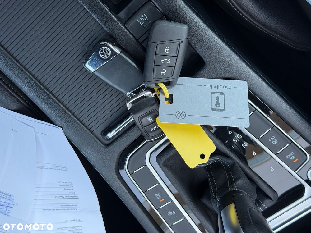 Volkswagen Arteon 2.0 TDI SCR 4Motion DSG R-Line - 40