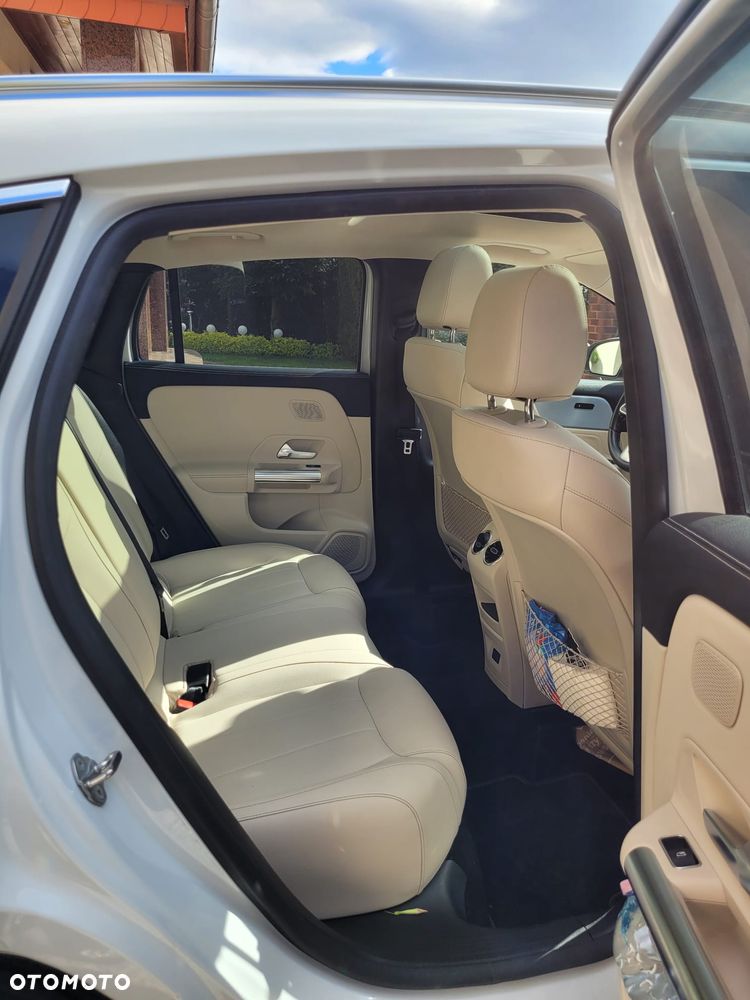Mercedes-Benz GLA 200 d 4-Matic Progressive - 6