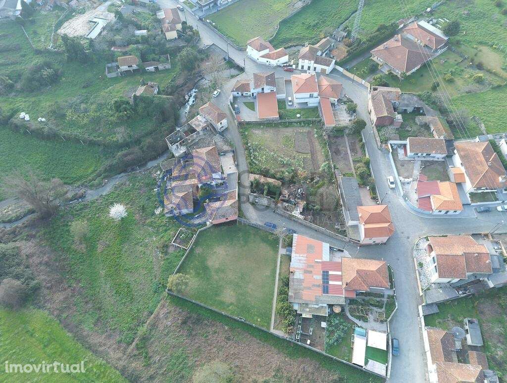 Moradia em Ruína com Terreno de 1.300 m2 – Potencial para Loteamento | - Grande imagem: 5/14