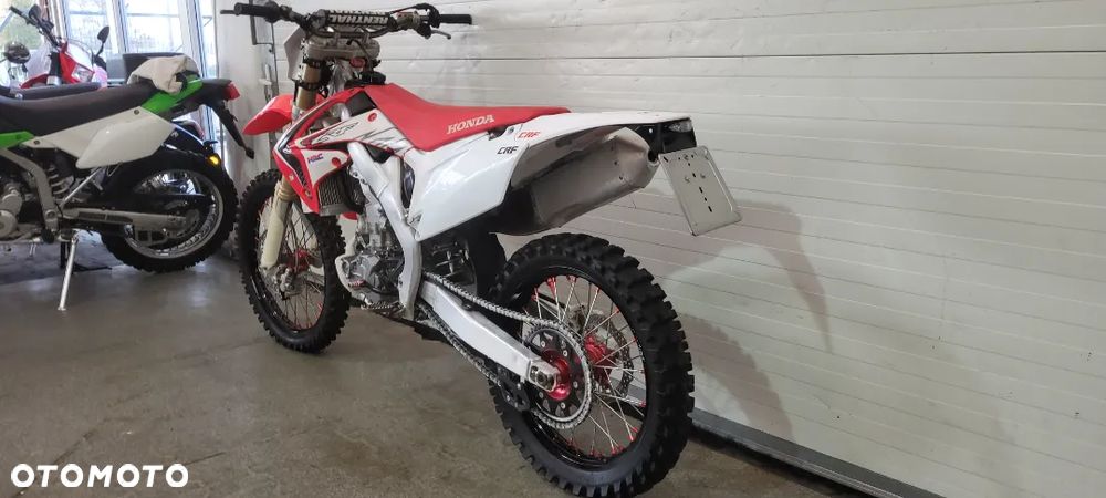 Honda CRF - 8