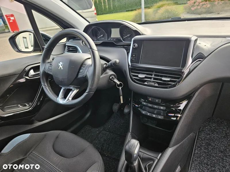 Peugeot 208 1.6 VTi Allure - 5