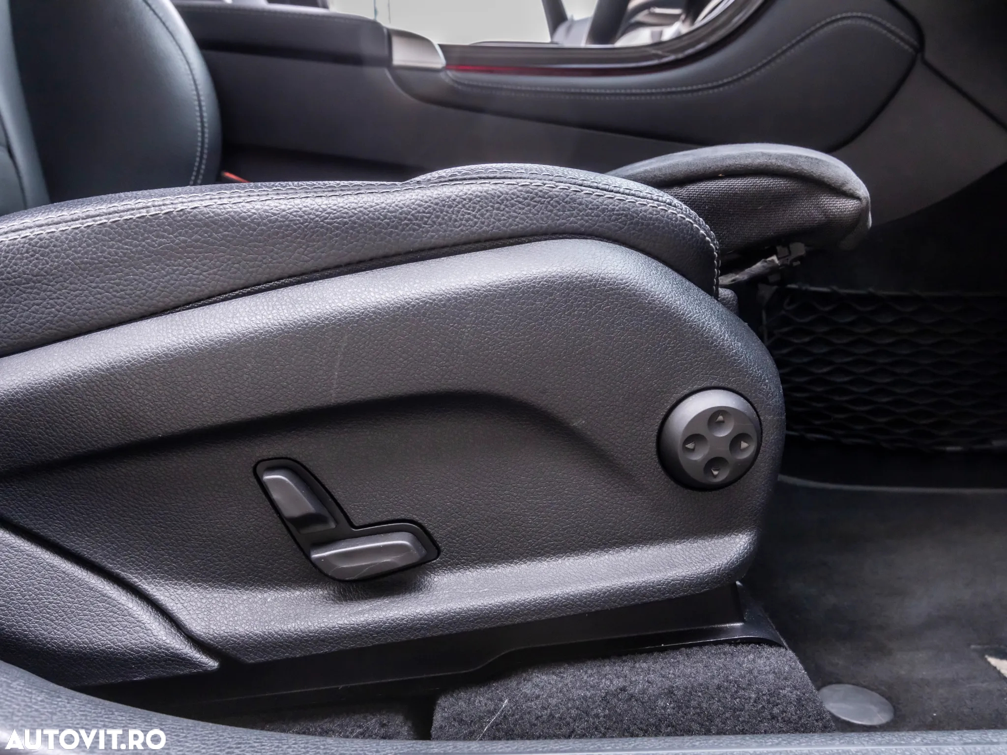Mercedes-Benz GLC 200 d 4Matic 9G-TRONIC AMG Line - 19