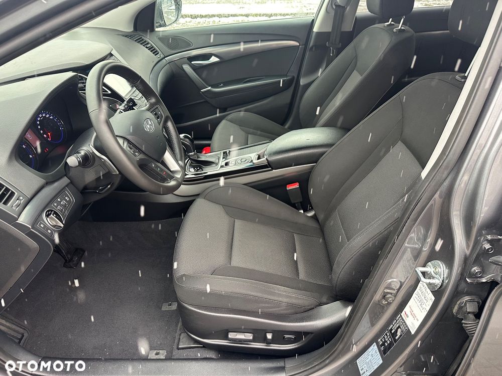 Hyundai i40 Kombi blue 1.7 CRDi DCT Premium - 5